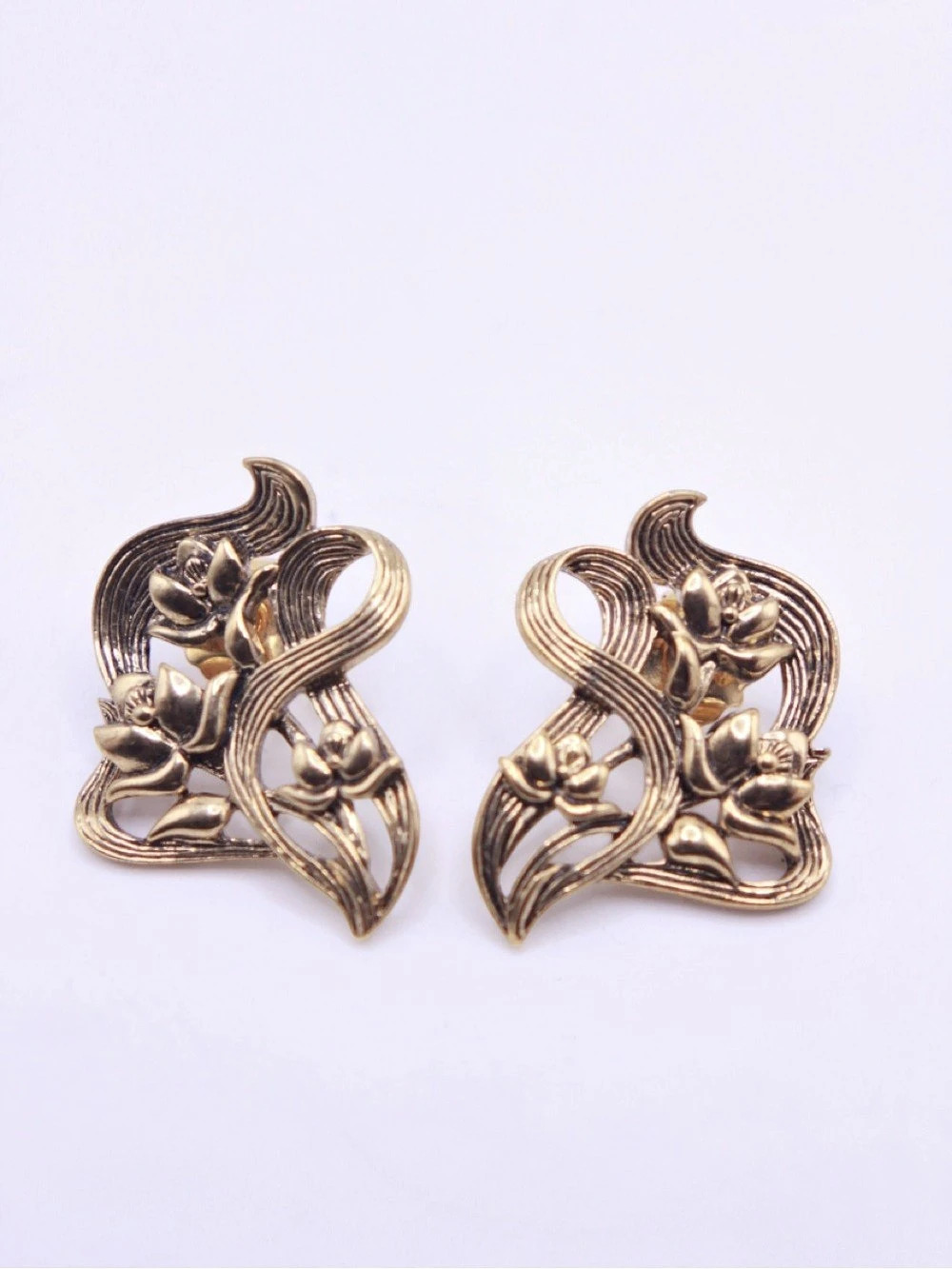 Vintage Avon Gold Floral Statement Earrings